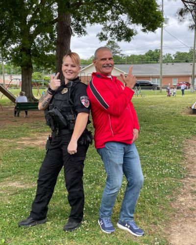 Officer Bowden and Mayor Wayne Willis having a Charlie's Angels moment