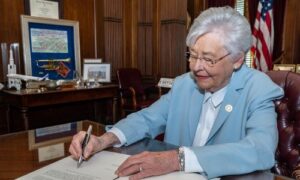 Governor Ivey Signs Executive Order to Establish the Alabama Resilience Council