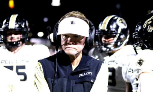 Rush Propst coaches Pell City in its 28-25 loss at Oxford on Friday. (Photo by Greg Warren/For East Alabama Sports Today)