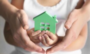 Governor Ivey Announces Another Strong Year for Alabama Adoptions