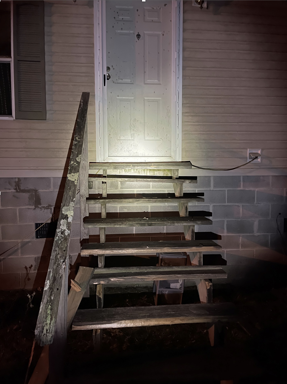Between November 21 and January 14, a residence on Cedar Springs Rd in Jacksonville fell victim to burglary. The unfortunate incident involved substantial damage to several doors and frames, and the theft of a sentimental wedding and engagement ring set. The Calhoun County Sheriff's Office is urging anyone with information related to this case to come forward and assist in resolving this crime. Any information can be given at 256-236-6600.