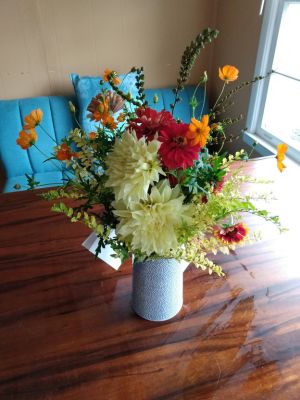 Article Floral Designing Vases of Flowers