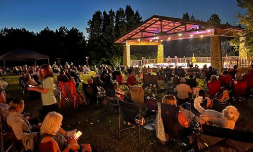 Music lovers enjoy a night out under the stars at "Bluegrass on the Rim" at the Jax State Little River Canyon Center. Photo Courtesy of JSU