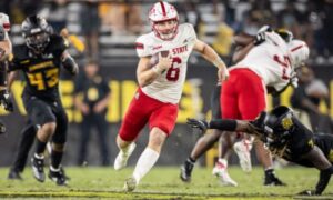 Jax State quarterback Tyler Huff runs for some of his 176 rushing yards at Kennesaw State on Friday. (Brandon Phillips/Jax State photo)