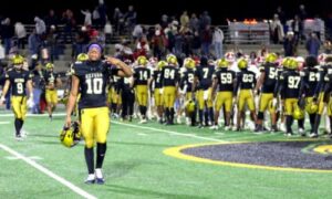 Oxford’s Keenan Britt celebrates after the Yellow Jackets’ 34-14 victory over Hartselle on Friday. (Photo by Greg Warren/For East Alabama Sports Today)