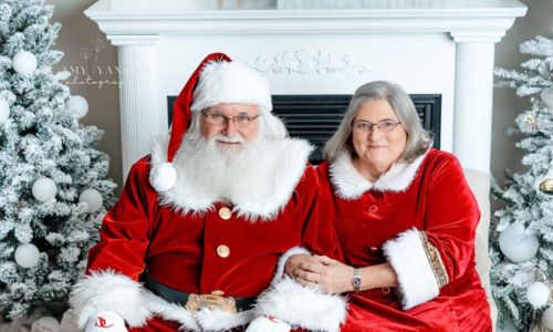 Mr. and Mrs. Claus are dressed and ready for plenty of photo opportunities.