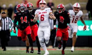 Jax State quarterback Tyler Huff breaks a 51-yard run at Western Kentucky on Saturday. (Photo by Brandon Phillips/Jax State)