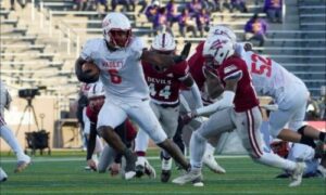 Jaquez Wilkes breaks open for one of his five touchdown runs in Wadley’s 37-7 victory over Maplesville in Thursday’s Class 1A state title game. (Photo by David Holtsford/AHSAA)