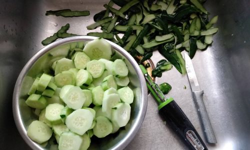 Using Salt Water To Clean Garden Vegetables