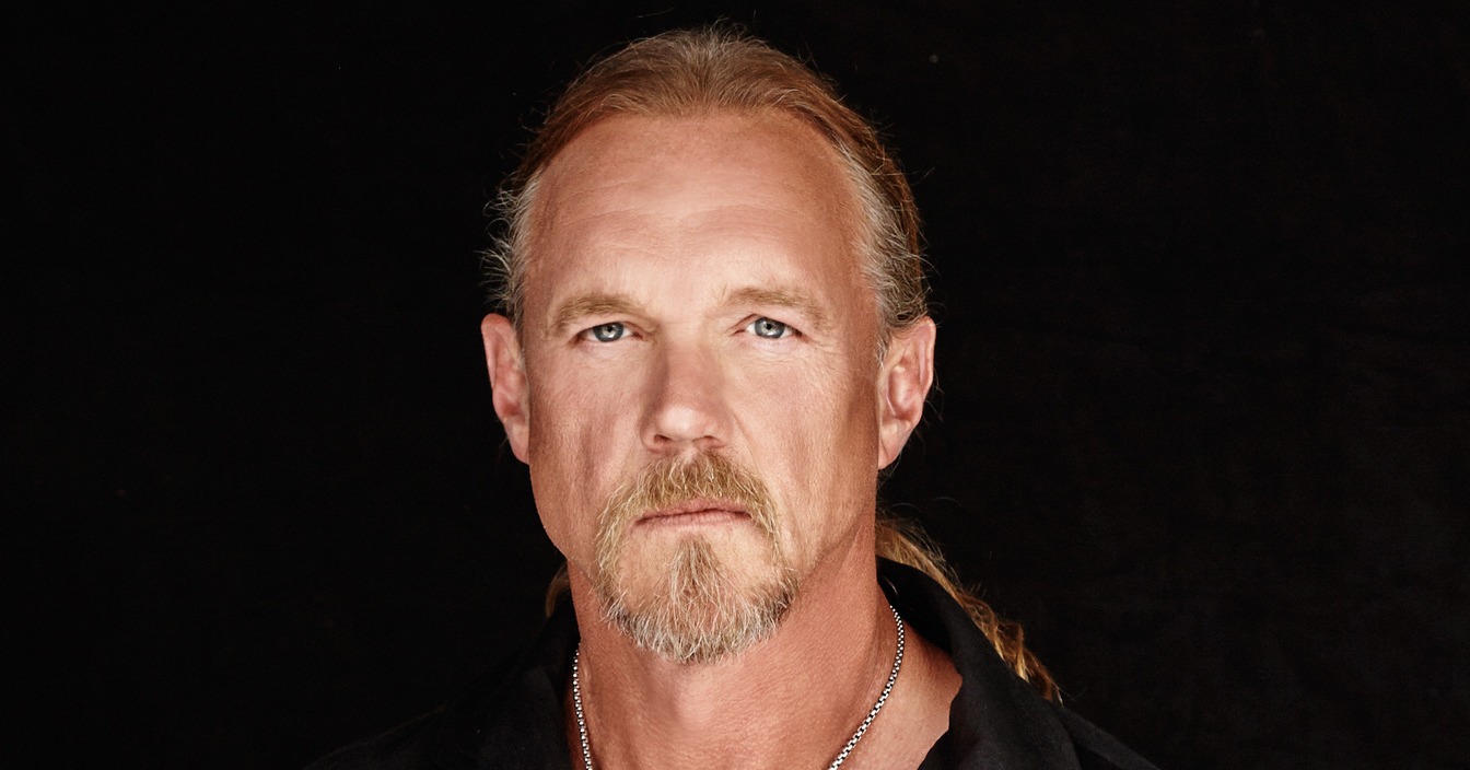 Trace Adkins Calhoun Journal