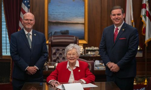 Governor Ivey Signs Law Opening Classroom Doors to Alabama Ve