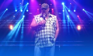 Larry The Cable Guy