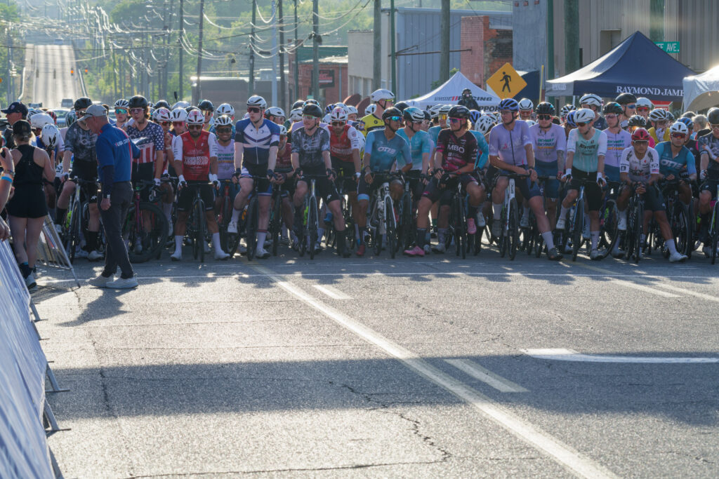 sunny-king-criterium-04-11-26-2158_dxo_55203418784_o