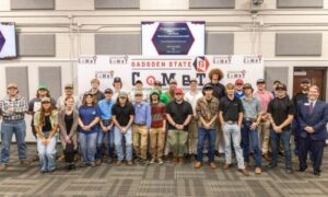 Gadsden State signs third CoMeT cohort