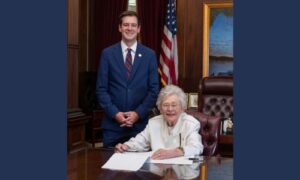 Governor Ivey Signs Bill to Provide Tax Relief to Hardworking Alabamians