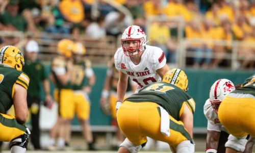 Jax State linebacker Walker O’Steen makes his read against North Dakota State on Saturday in the Fargo Dome, (Photo by (Photo by Emily Kish/Jax State)